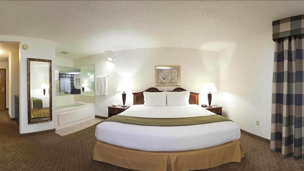 Holiday Inn Express & Suites Alliance By Ihg מראה חיצוני תמונה