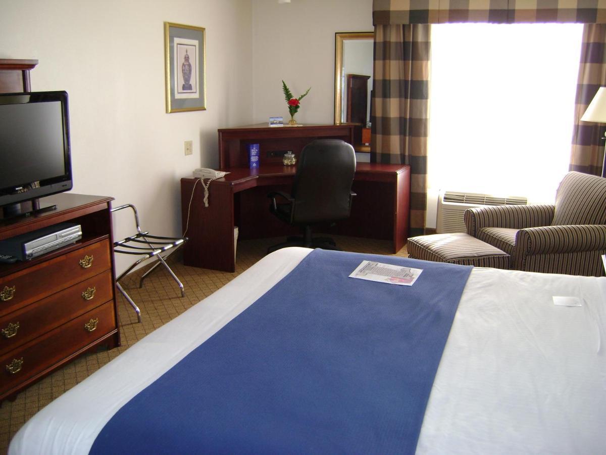 Holiday Inn Express & Suites Alliance By Ihg מראה חיצוני תמונה