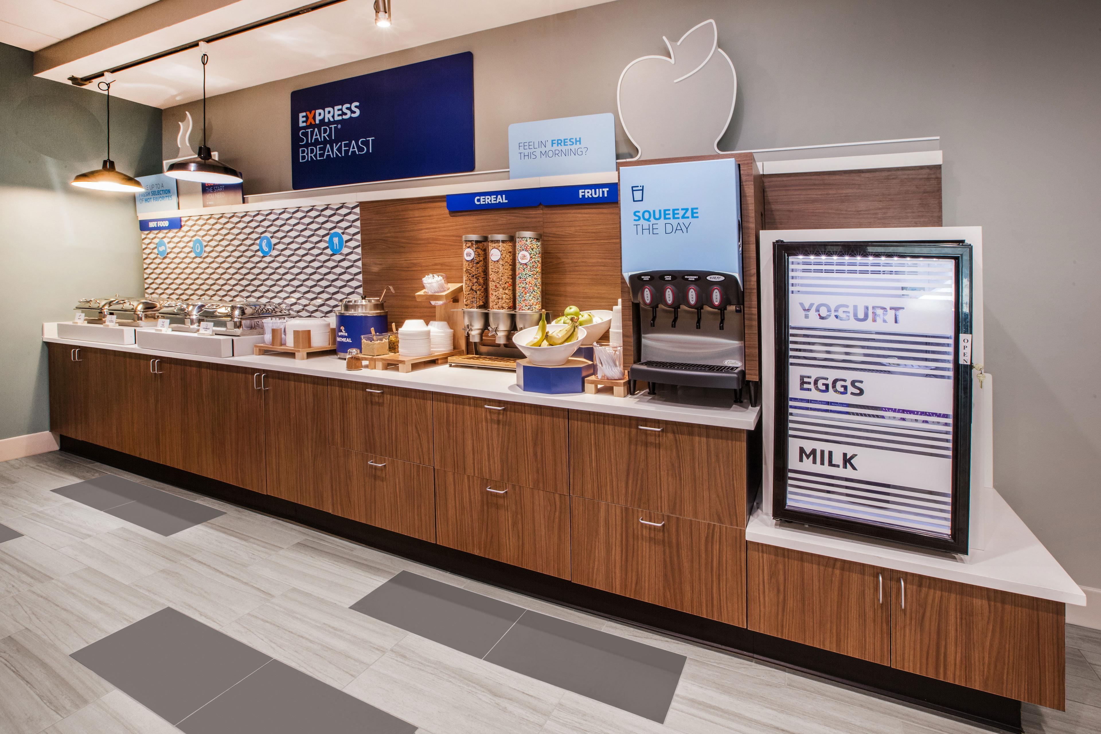 Holiday Inn Express & Suites Alliance By Ihg מראה חיצוני תמונה