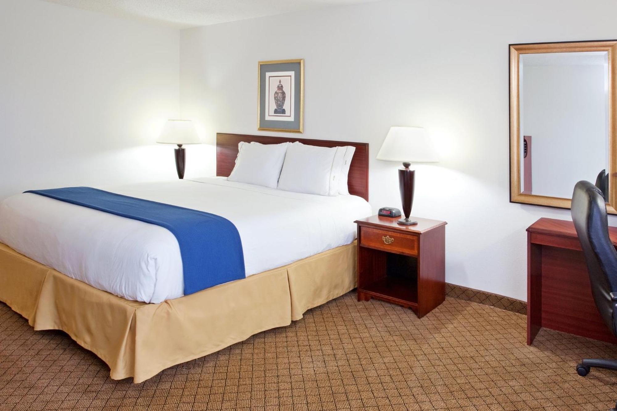 Holiday Inn Express & Suites Alliance By Ihg מראה חיצוני תמונה