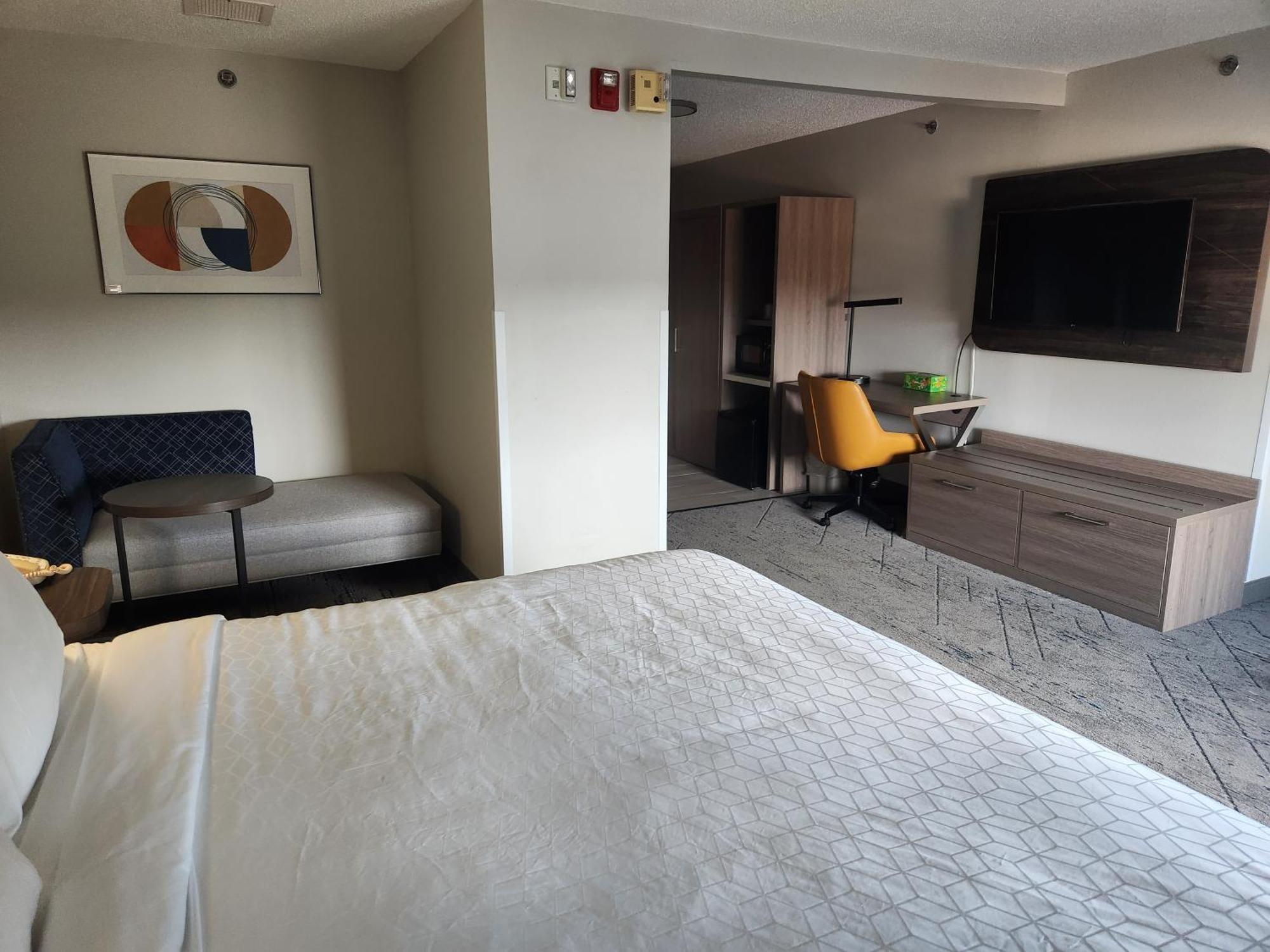 Holiday Inn Express & Suites Alliance By Ihg מראה חיצוני תמונה
