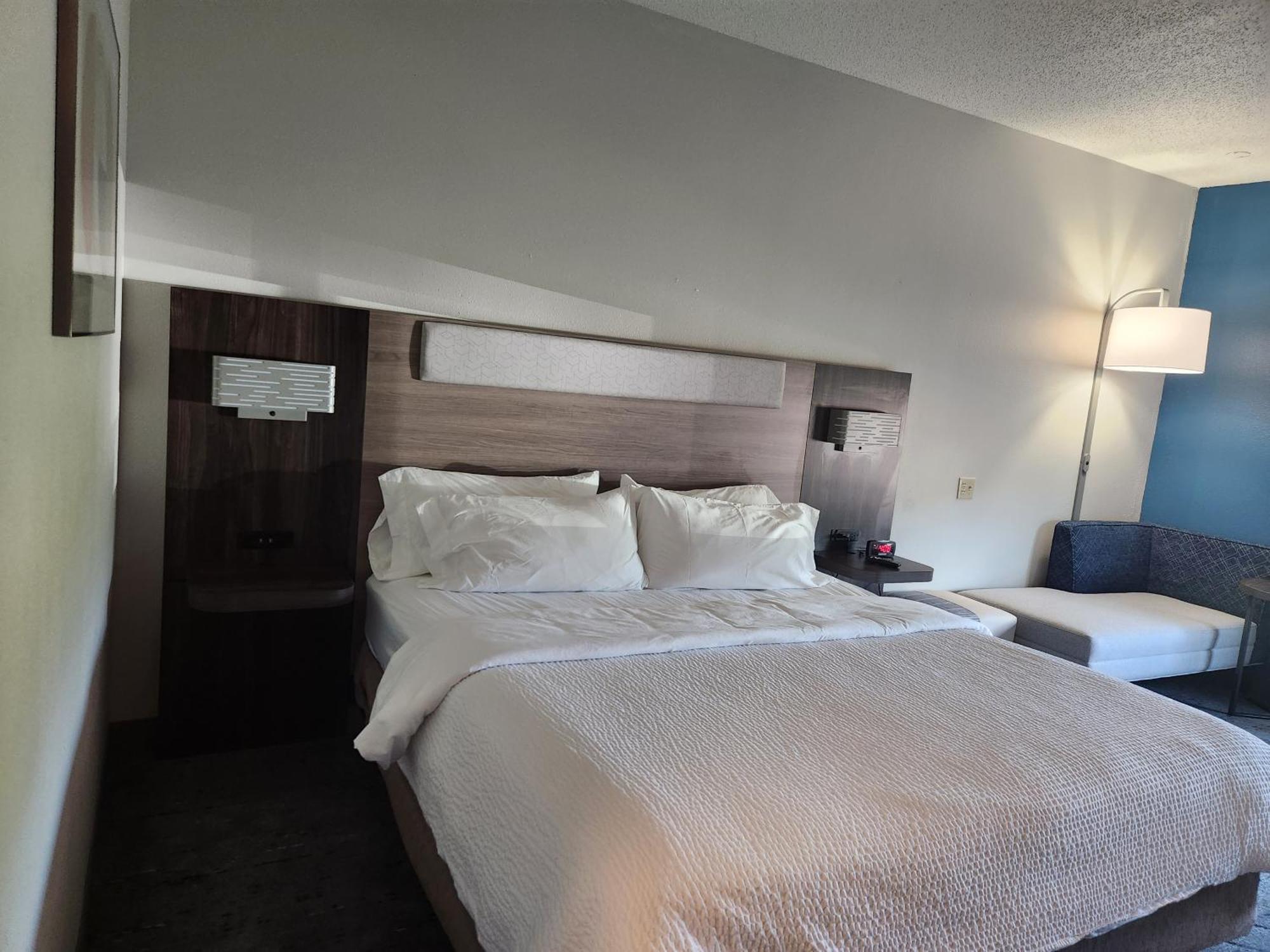 Holiday Inn Express & Suites Alliance By Ihg מראה חיצוני תמונה