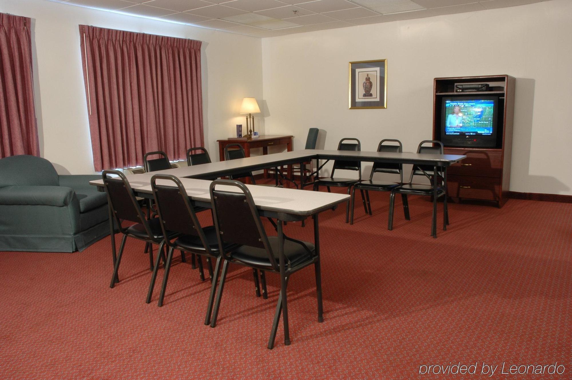 Holiday Inn Express & Suites Alliance By Ihg מתקנים תמונה
