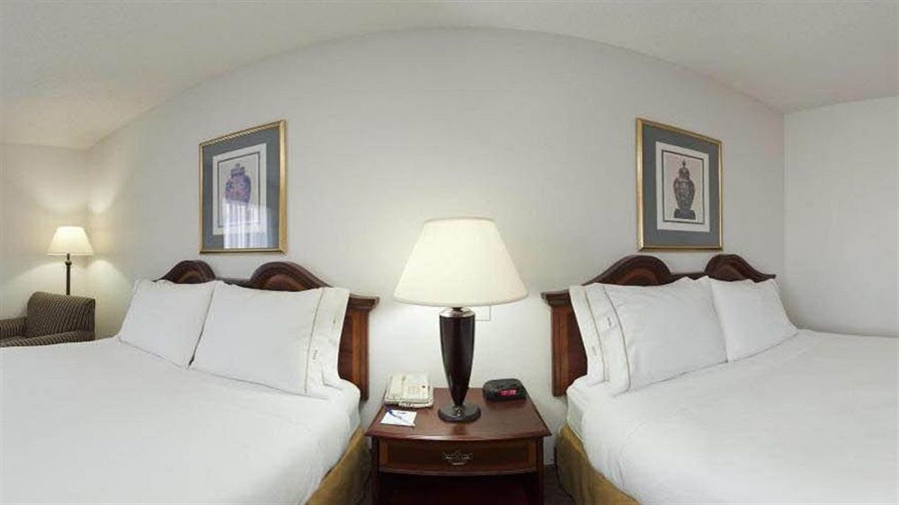 Holiday Inn Express & Suites Alliance By Ihg מראה חיצוני תמונה