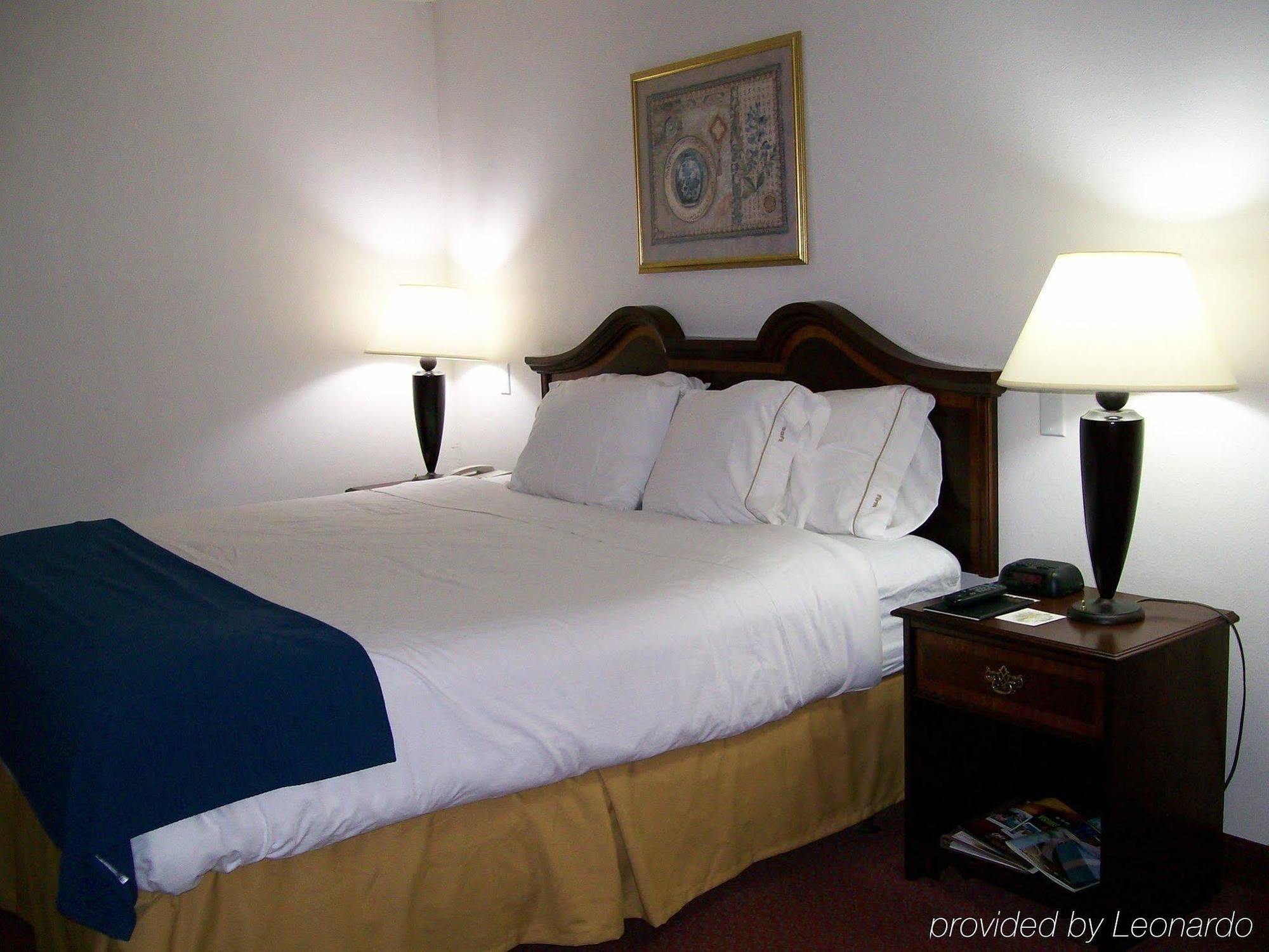 Holiday Inn Express & Suites Alliance By Ihg מראה חיצוני תמונה